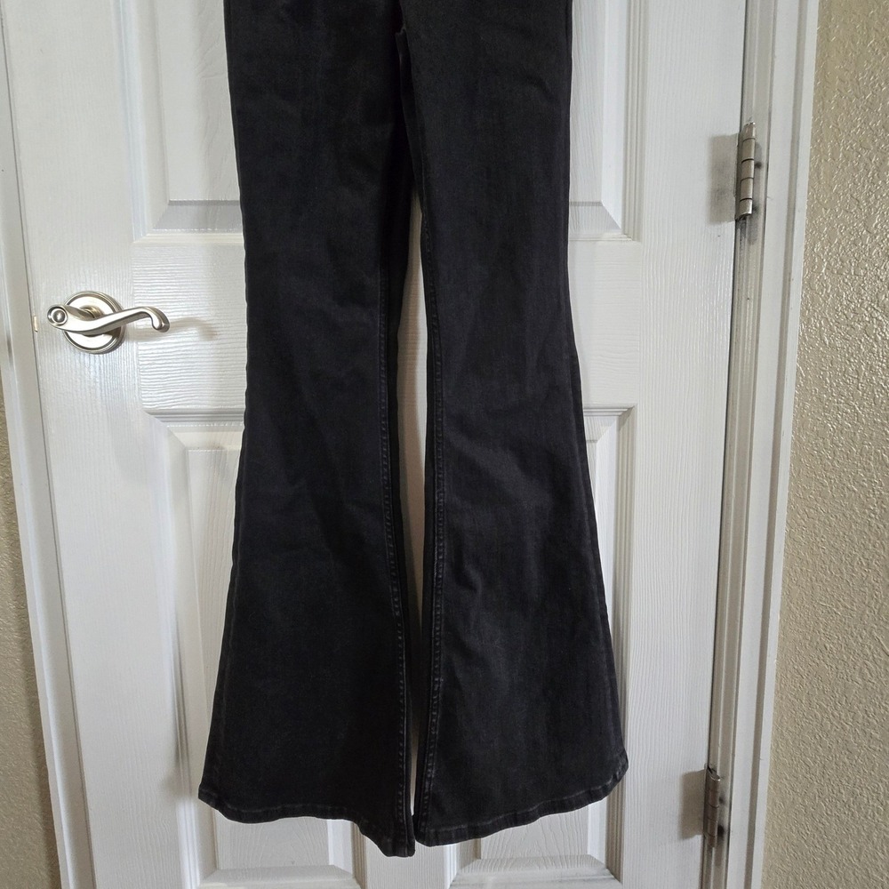 Free People SOLD OUT We The Free Jayde Flare Jumpsuit Black Mamba Denim S - Picture 4 of 13